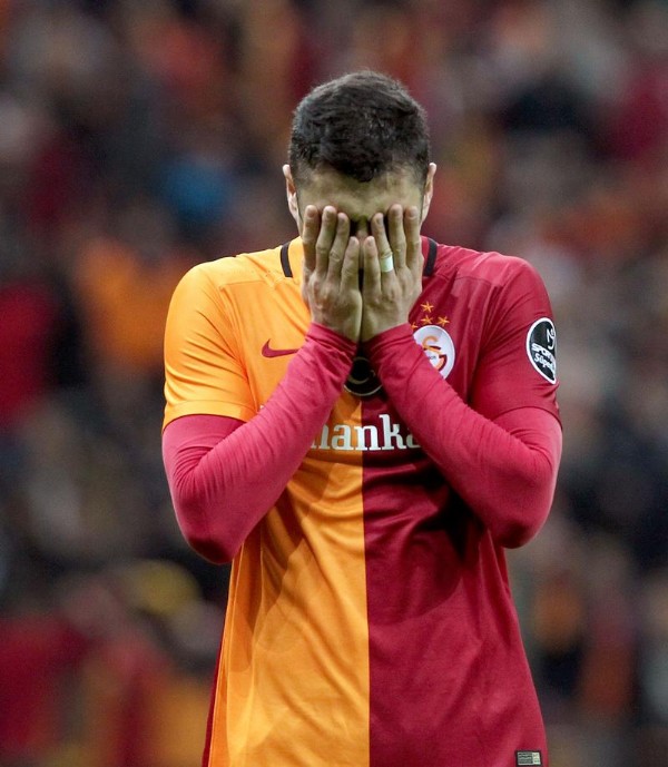 Arena 'İstifa' sesleriyle inledi