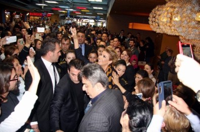 Gülben Ergen'e Bursa'da Sevgi Seli