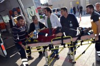 Lodosun Devirdiği Direği Onaran Görevli Elektrik Akımına Kapılarak Ağır Yaralandı