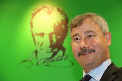 Başkan Yaralı'dan 600 Öğretmene Tebrik Kartı