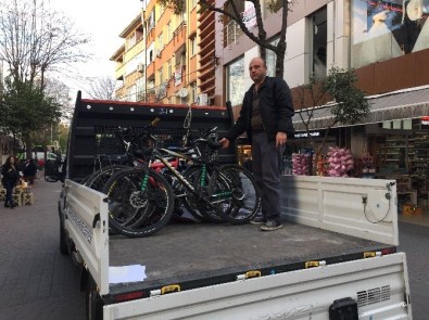 Kapalı Alanda Bisiklet Kullananlar Cezalandırıldı