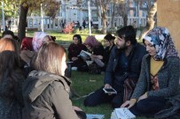 ÖĞRETMEN ADAYI - Pir Ahi Evran'i Türbesi'nde Atama İçin Dua Ettiler