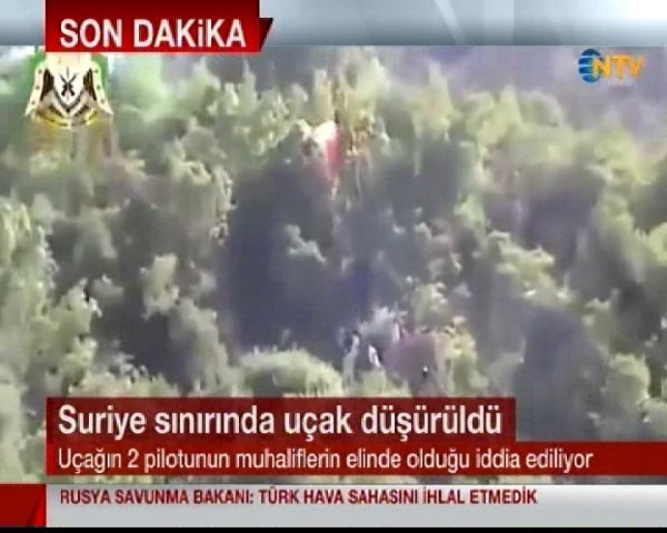 Rus helikopterleri enkazı ve pilotları arıyor