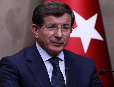 Başbakan Davutoğlu'ndan düşürülen uçakla ilgili açıklama
