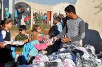 SPOR AYAKKABI - Çadır Kentteki 9 Bin Öğrenciye Ayakkabı Dağıtımı