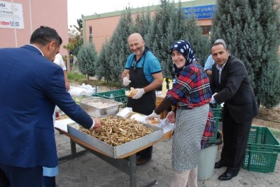 Didim'de Öğretmenlere Balık Ekmek Ziyafeti