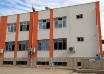 ÇEŞMELI - Erdemli Belediyesi'nden Okullara Boya Desteği