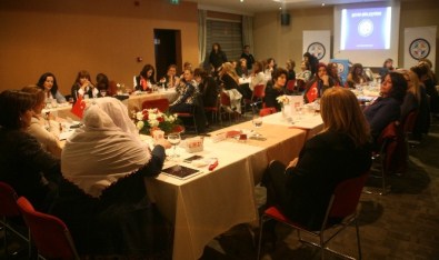 Kadın Meclisinden Örnek Buluşma