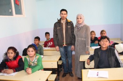 Mülteci Çiftin Öğretmenlik Sevinci