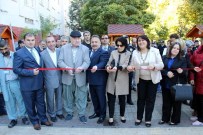 DEMOKRASİ PARKI - Polis Eşleri Öğrenciler Yararına Kermes Açtı