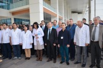 ERDINÇ ACAR - Samsun'da Öldürülen Doktor İçin Bafra'da Basın Açıklaması Yapıldı