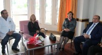 ZEKI ARSLAN - Vali Çiçek Hastanede Yatan Öğretmeni Ziyaret Etti