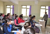 FEN BILGISI - Vali Düzgün TEOG Sınavına Girecek Öğrencilere Başarılar Diledi