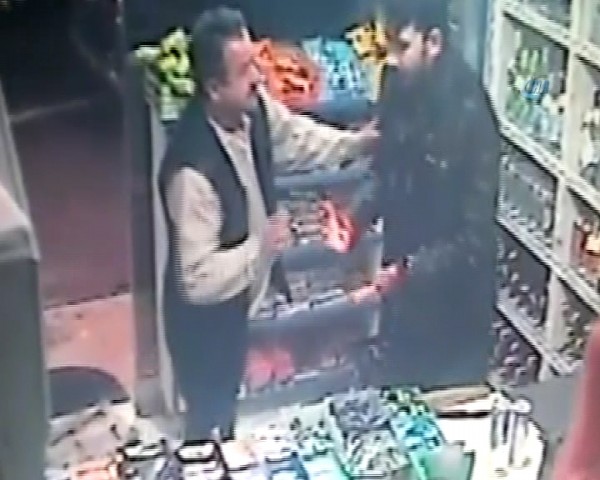 Üniversiteli gence inanılmaz saldırı