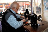 'Bir Pantolon Gelecek De, Paçasını Yapacağız 5 Lira Para Alacağız' Diye Bekliyor