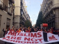 İSPANYOLCA - G.Saraylılardan 'Müslümanlar terörist değildir' pankartı