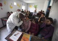 SAĞLIK TARAMASI - Gönüllü Türkmen Doktorlar Yayladağı'nda