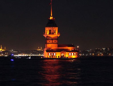 İstanbul turuncuya büründü