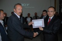 KEMAL KıZıLKAYA - Köy Muhtarlarına Plaket