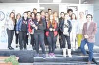 SAĞLIK MESLEK LİSESİ - Şiddete Hayır Demeyi Sanatla Yaptılar