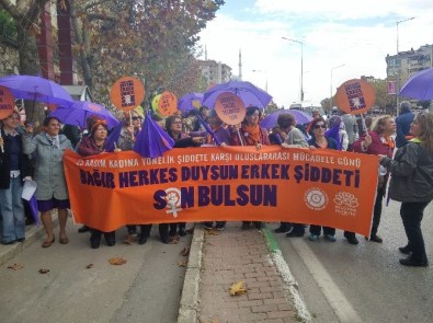 Türkiye'de İlk Kez Bakanlık Onaylı 'Kadına Şiddet Olmasın' Marşı