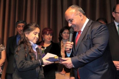 Ümraniye'de Öğretmenler Günü Sevinci