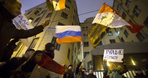 Rusya'da bayrağımıza çirkin saldırı