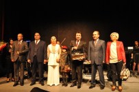 AHMET SELÇUK İLKAN - Ahmet Selçuk İlkan Şiirlerini Öğretmenler İçin Okudu