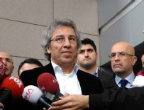 ERDEM GÜL - Can Dündar tutuklandığını böyle duyurdu