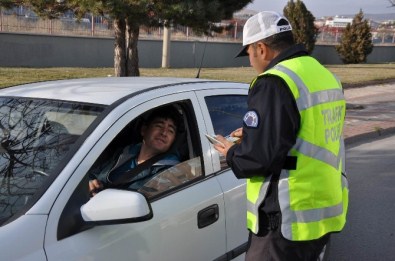 Sivas'ta Sürücülere Kış Lastiği Uyarısı