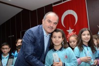 Başkan Gürlesin'nden İlkokul Öğrencilerine Diş Fırçası