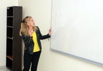 DIPLOMASı - Beylikdüzü'nde Okuma Yazma Bilmeyen Kalmayacak