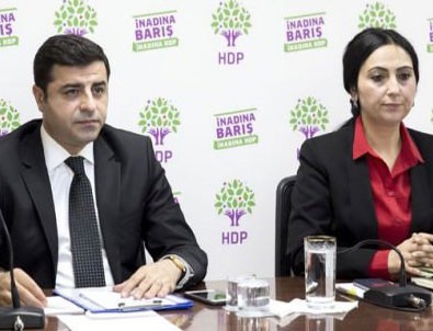 HDP'den Can Dündar'a destek