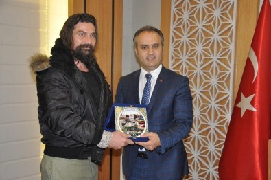 Diriliş Ekibine Mehterli Karşılama