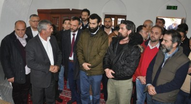 Diriliş Ertuğrul Ekibi Geyikli Baba'nın Huzurunda