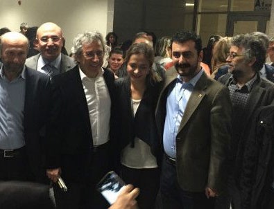 CHP'li Gamze Akkuş İlgezdi’den Can Dündar’a destek