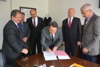 ABDULLAH KÜÇÜK - Hayırseverden Okul İnşaatı İçin 200 Bin TL Bağış