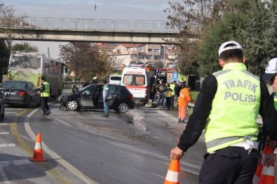 Kocaeli'de Trafik Kazası Açıklaması 1 Yaralı