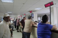 VAKıFBANK - Konak Ve Çiğli'de Vezneler Hafta Sonu Açık