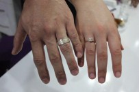 KıSKANÇLıK - Prof. Dr. Ercan Abay Açıklaması 'Sosyal Medya Aşkları Hüsranla Bitiyor'