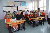 ADIYAMAN VALİLİĞİ - Suriyeli Çocuklar Okullu Oldu