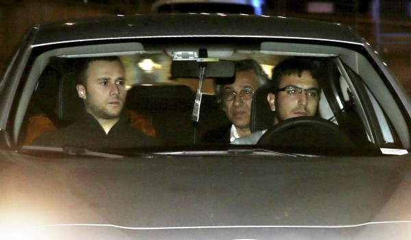 Can Dündar ve Erdem Gül, Silivri Cezaevi’ne götürüldü