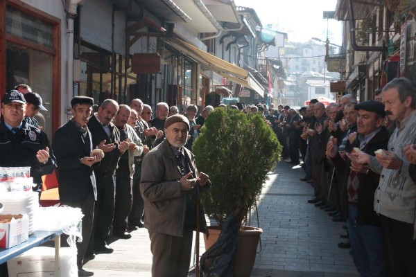 7 asırdır her Cuma 'esnaf duası' ediyorlar