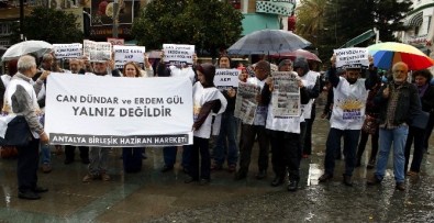 Antalya'da Can Dündar Ve Erdem Gül'ün Tutuklanmasına Protesto