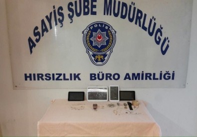 Hırsızlık İçin İzmir'e Gelen 6 Kişi Yakalandı