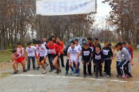 KAVAKYOLU - Okul Sporları Kros Müsabakaları Yapıldı