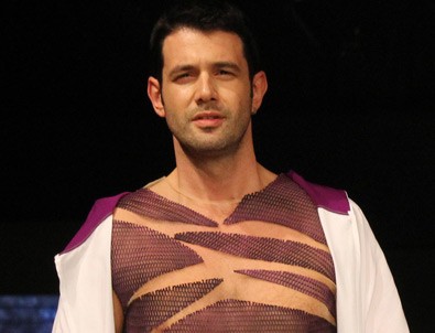 Şarkıcı Keremcem ilk kez modellik yaptı