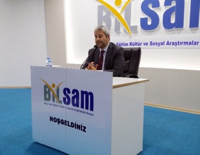 Eski Bakan Nihat Ergün Bilsam'ın Düzenlediği Konferansa Katıldı