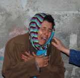 Savaş Mağduru Bebek Yanarak Can Verdi