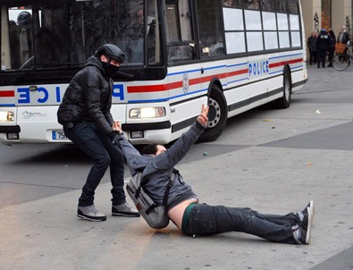 Paris'teki COP21 gösterisinde gerginlik